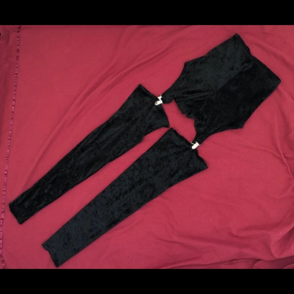 Unique clip leggings